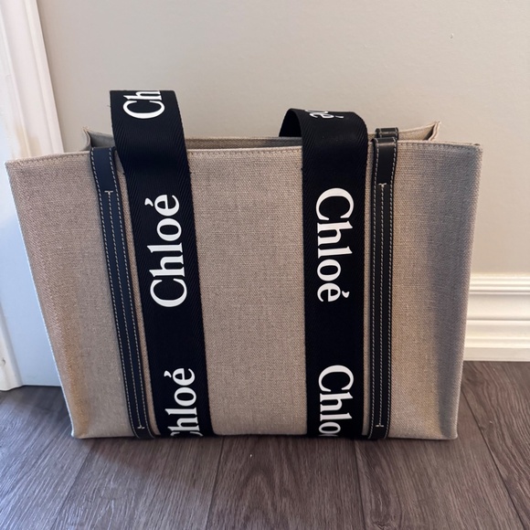 Chloe Tote in Linen - Picture 3 of 11